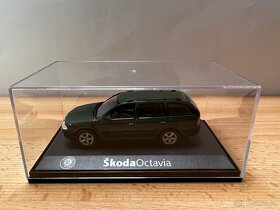 Škoda Octavia Combi green nature 1:43 ABREX - 2