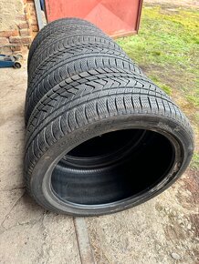 4 zimní pirelli scorpion 305/35R21   109V - 2