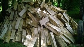 Prodám tvrdé suché dřevo na topení - 2