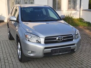 Toyota RAV 4 2.0 benzín, 2009 - 2