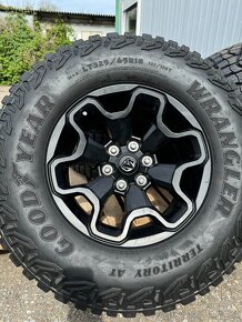 Prodám originální kola na Dodge RAM TRX vč. pneu GOODYEAR - 2