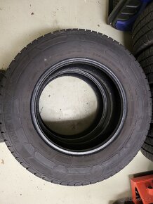 Zimní pneu Continental 205/75R16C 113/111R - 2