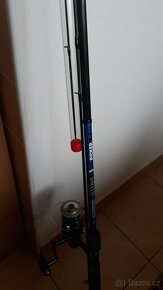 Prut Pickr  270cm 10-35gr+naviják Shimano catana 4000 RC - 2