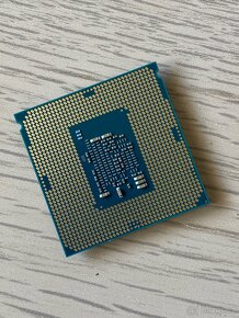 Intel Pentium G4560 @ 3,50 GHz soc. 1151 (7. gen) + CHLADIČ - 2