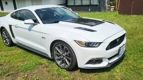 Ford Mustang GT Premium - 2