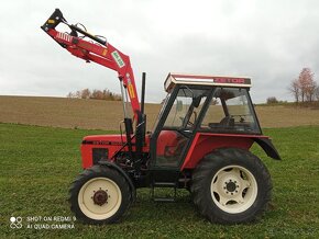 MONTÁŽ ČELNÍHO NAKLADAČE NA TRAKTORY ZETOR´ - 2