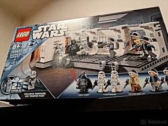 LEGO Star Wars 75387 Nástup na palubu Tantive IV - 2