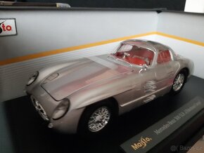 Mercedes-Benz   1:18  Maisto - 2