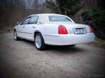 LINCOLN TOWN CAR 4,6 V8 - 2