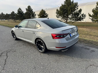 Škoda Superb SPORTLINE 2.0TSi 206kw,dsg,4x4,tažné - 2