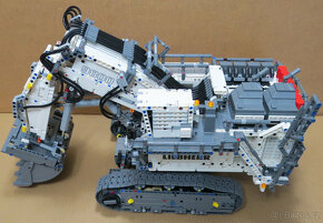 LEGO 42100 Bagr Liebherr R 9800 - 2