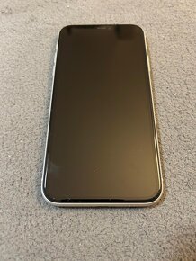 iPhone 11 128GB - 2