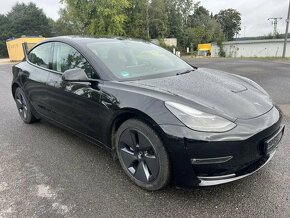 Tesla model 3 2022 - pronájem - 2