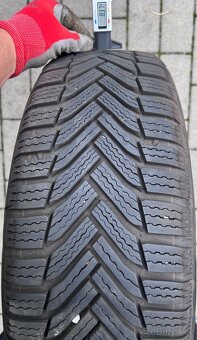 Octavia IV - 16" zimní sada 205/60 R16 GoodYear/Michelin - 2