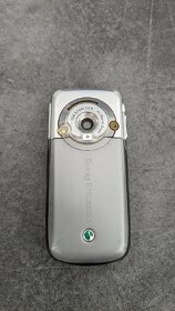 Sony Ericsson K700i - 2