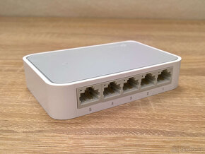 Switch TP-Link TL-SF1005D - 2