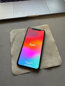 iPhone XS - 64GB - Černý - 2