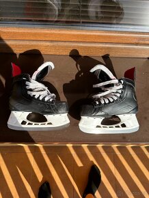 Brusle Bauer Vapor X400 JR vel. 35(2R) - 2