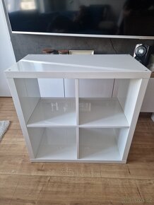 Ikea Kallax 2x2 bílý lesk,Pěkný stav - 2