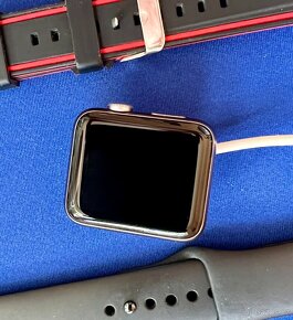 Apple Watch Series 3 42mm GPS Space Grey - 2