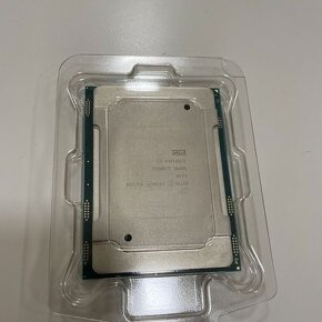 Intel Xeon Gold 6130 @ 2.1GHz - 2