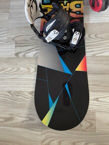 Snowboard 155 cm + boty s BOA zapínáním vel. 42-42,5 - 2