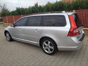 Volvo V70 2.4D 120kW Automat - 2