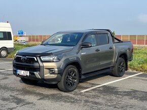 Toyota Hilux 2,8 A/T Invincible - 2