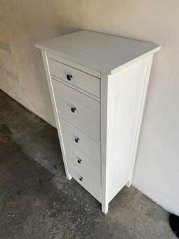 IKEA Hemnes komoda s 5 zásuvkami - bíl. mořidlo - 2