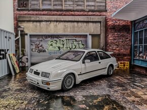 Ford Sierra Cosworth 1:18 Autoart - 2