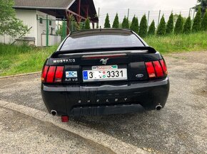 MUSTANG 3.8i V6 manual rok 2000 - 2