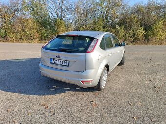 Ford Focus, Ford Focus 1,6 16V benzín - 2