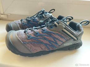 Keen CNX vel. 32/33 - 2