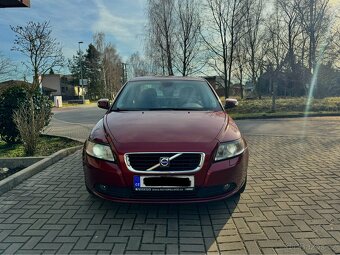 Volvo S40 2.0D 100kw R.v. 2010 Koupeno v ČR 1. Majitel - 2