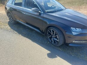 Skoda Superb 2.0 tdi - 2