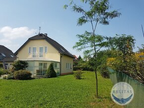 Prodej rodinného domu 154 m², pozemky 755 m² - 2