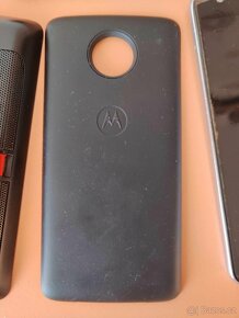 Motorola Z Play + JBL reproduktor, powerbanka - 2