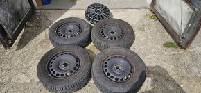 Zimní sada 215/60 r16 Continental +plech.disky a poklice - 2