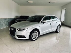 Audi A3 SPORTBACK/16TDI/2014/Manuál/Navigace/Xenon/PDC - 2