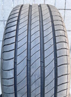 Hyundai i30 - 16" alu + letní 205/55 R16 Michelin - 2