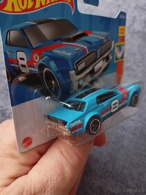 Hot Wheels 1/64 - 2