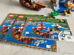 Lego Minecraft 21152 - Dobrodruzstvi piratske lodi - 2