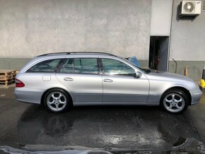 Mercedes E 211 220 Diesel - 2