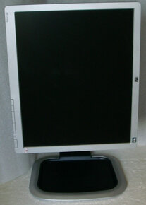 19" HP L1950g - 2