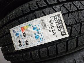 Zimní Bridgestone 235/55/19 - Nové - 2