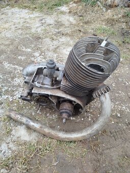 Motor Jawa kývačka 250 typ 353 čti text - 2