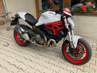 Ducati Monster 821 - 2