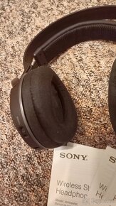 Sony Bezdrátová sluchátka MDR-RF855RK RF - 2