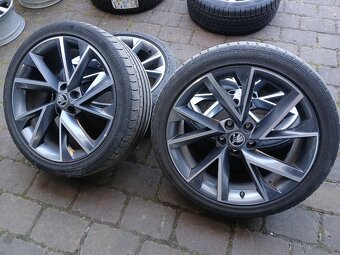 ALU kola,sada,ŠKODA VEGA,originál,235/40 R19,5x112,TOP - 2