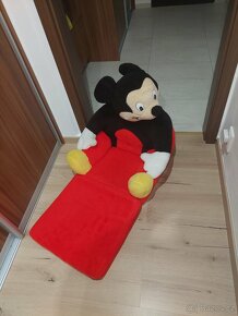 Dětské plyšové rozkládací křesílko Mickey Mouse - 2